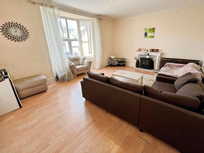 1 Bedroom Flat To Rent In Dunraven Street, Tonypandy, CF40