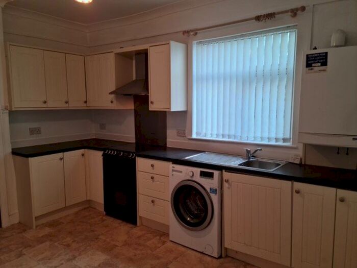 2 Bedroom Flat To Rent In Chepstow Road, Newport, NP19