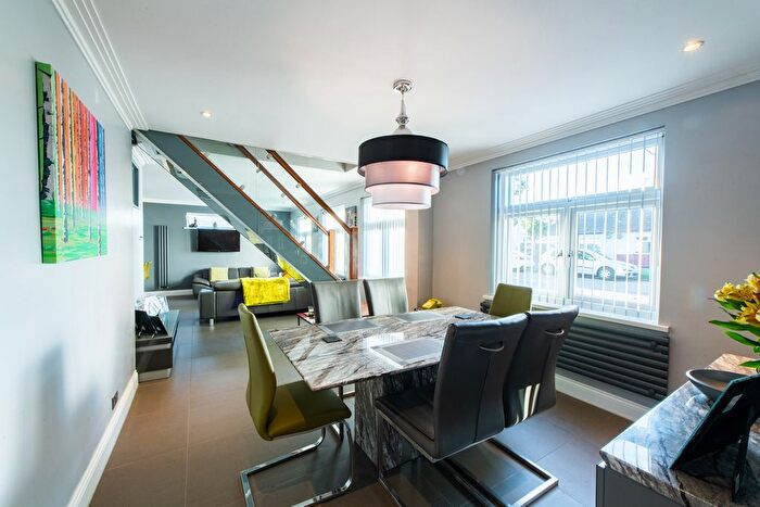 5 Bedroom Detached House For Sale In Belgrave Road, Leigh-On-Sea, SS9