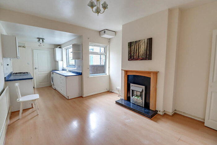 1 Bedroom Flat To Rent In Charles Street, Hinckley, LE10