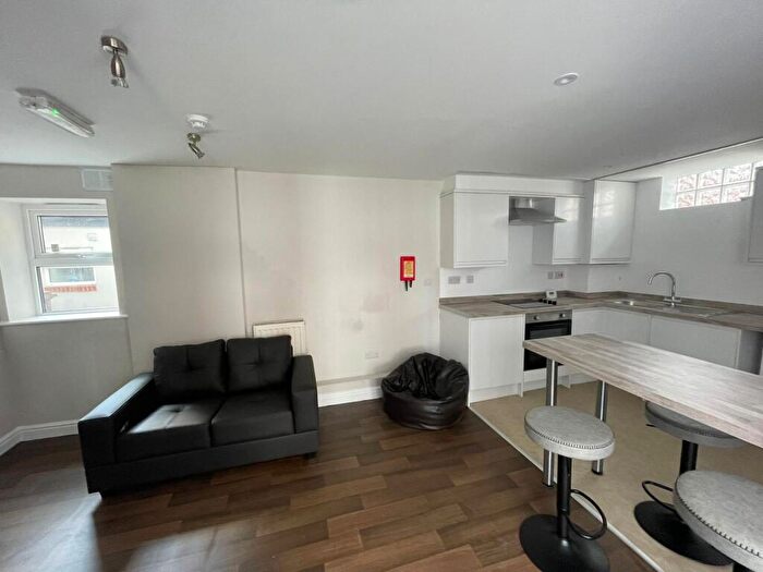 6 Bedroom House To Rent In Cherry Street, Sheffield, S2