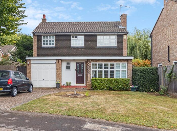 3 Bedroom Detached House For Sale In Birchmead Avenue, Pinner, HA5