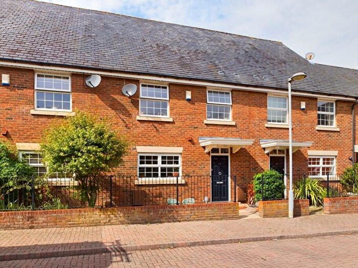 7 Bedroom Terraced House For Sale In Bernardines Way, Buckingham, Buckinghamshire, MK18
