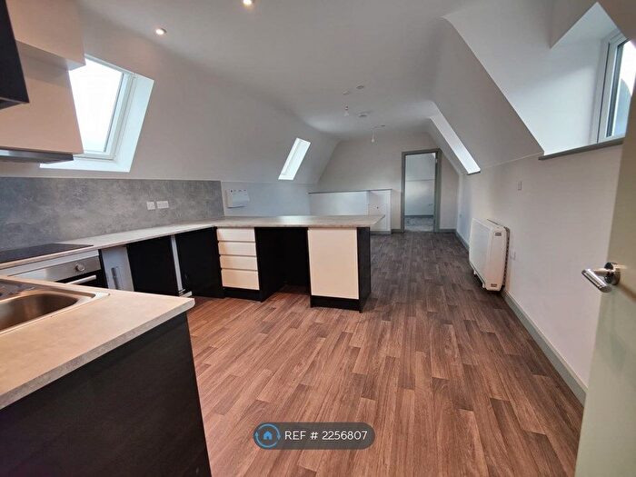 1 Bedroom Flat To Rent In Ashley Road, Poole, BH14