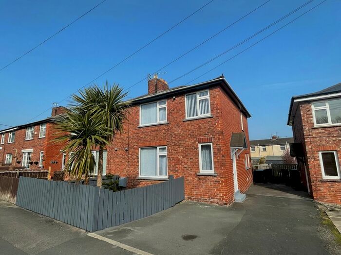 3 Bedroom Semi-Detached House To Rent In Central Avenue, Meadowfield, Durham, DH7