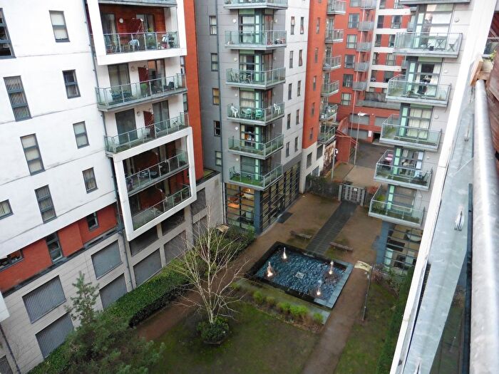 2 Bedroom Flat To Rent In Apartment, Masson Place, Hornbeam Way, Manchester, M4