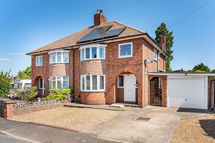 3 Bedroom Semi Detached House For Sale In Priory Grove, Huntingdon, Cambridgeshire., PE29
