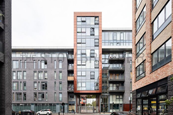 2 Bedroom Property To Rent In Roach Road, Bow, London, E3