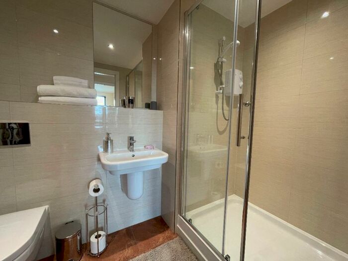 3 Bedroom Flat To Rent In Ecco, Sheffield, Sheffield, S11