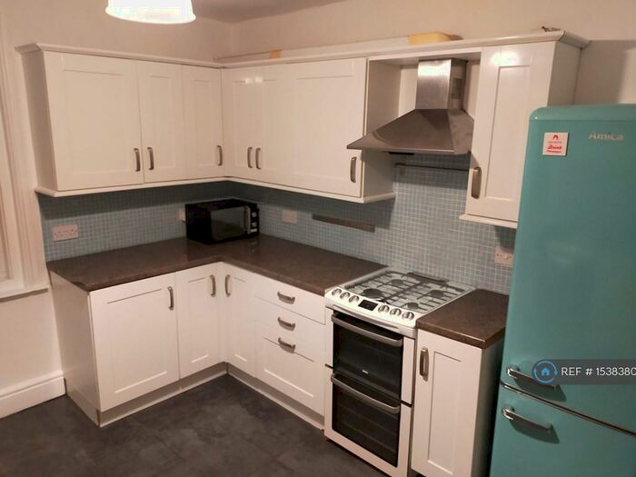 3 Bedroom Maisonette To Rent In Portland Road, Hove, BN3