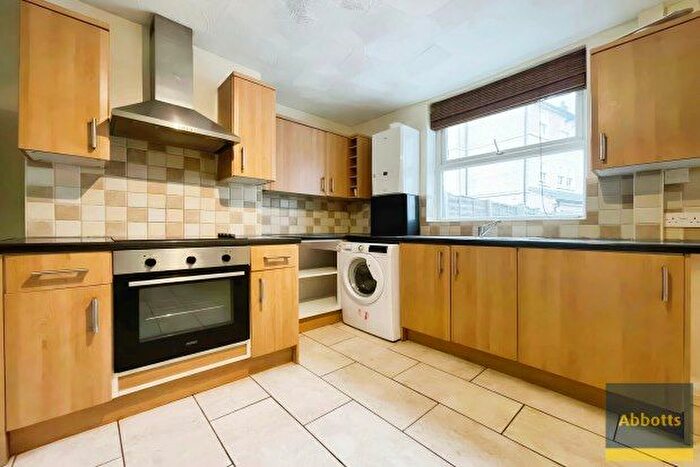 4 Bedroom Property To Rent In Woodbridge Road, Ipswich, IP4