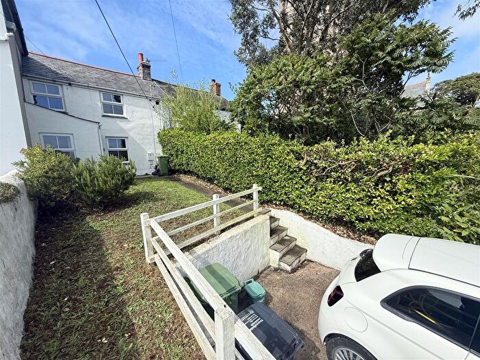 2 Bedroom Cottage For Sale In Churchtown Road, Phillack, Hayle, TR27