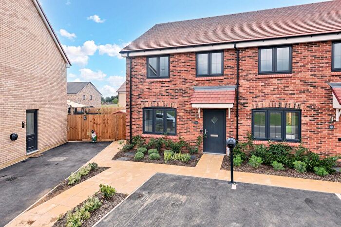 3 Bedroom Terraced House To Rent In Daisy Lane, Newmarket, CB8