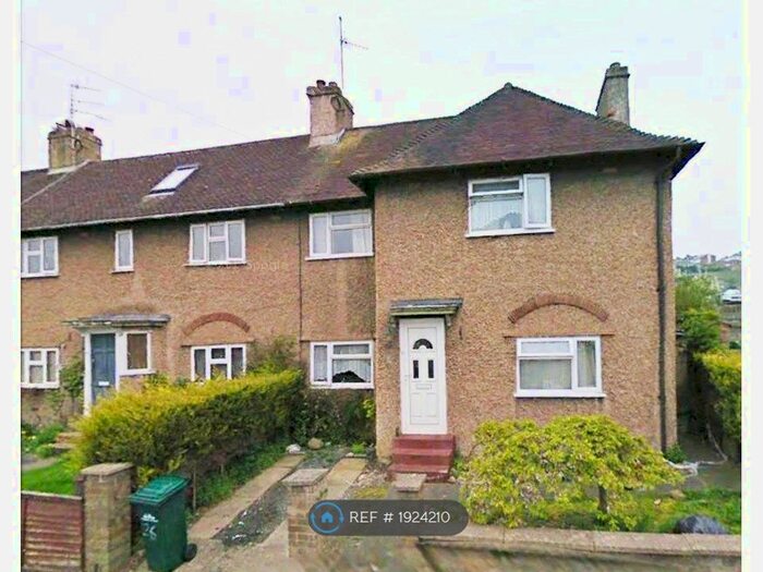 6 Bedroom Semi-Detached House To Rent In Southall Avenue, Brighton, BN2