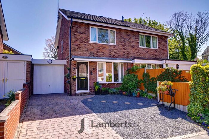 2 Bedroom Semi Detached House For Sale In Edgmond Close, Winyates West, B98