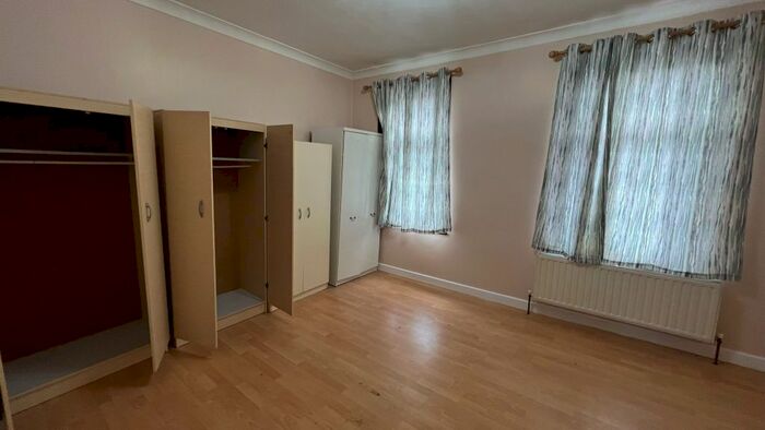 3 Bedroom Terraced House To Rent In Waghorn Road, London, E13