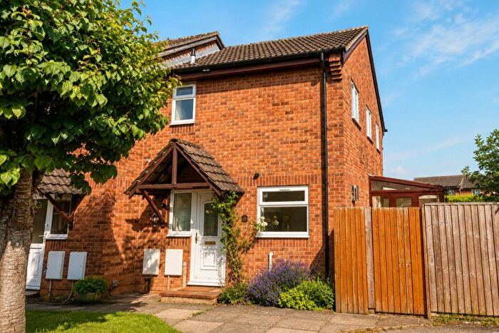 3 Bedroom Semi Detached House For Sale In Hayward Place, Westbury, BA13