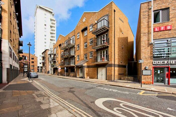 2 Bedroom Flat To Rent In Wolseley Street, London, SE1