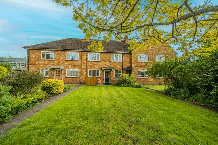 3 Bedroom Maisonette To Rent In Cedar Court, Egham, TW20