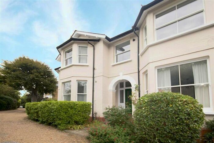 1 Bedroom Flat To Rent In Kew Road, Kew, Richmond, TW9