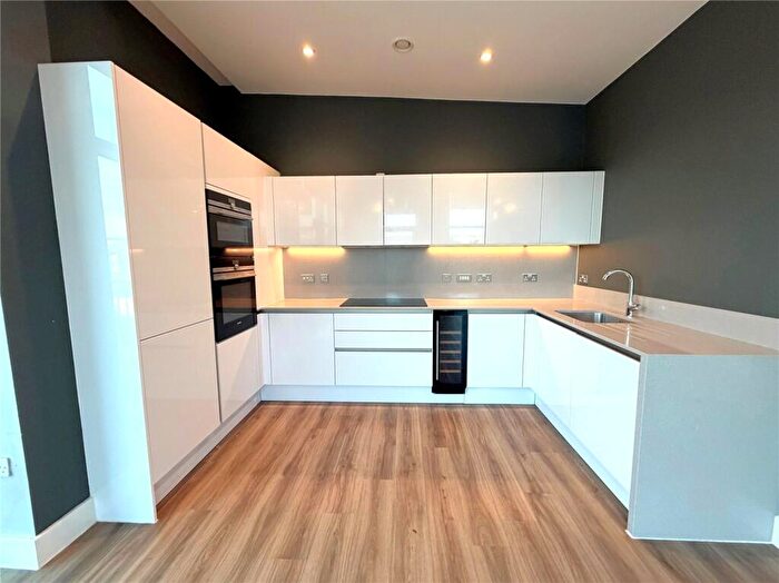 2 Bedroom Apartment To Rent In Alexandra House, Midland Road, BA2