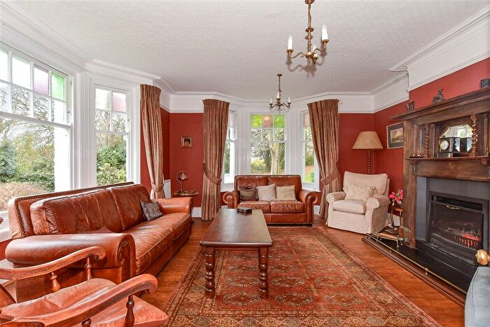 3 Bedroom Detached House For Sale In Elvington Lane, Hawkinge, Folkestone, Kent, CT18