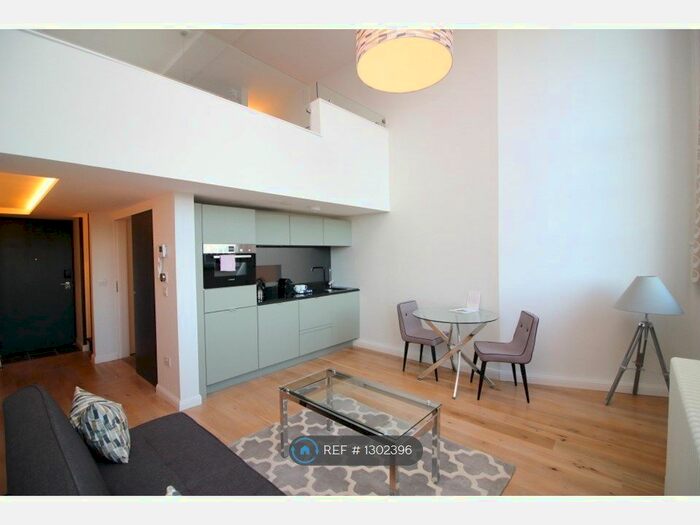 1 Bedroom Flat To Rent In Mcdonald Road, Edinburgh EH7