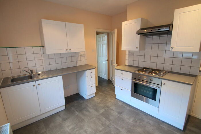 2 Bedroom Flat To Rent In Morgan Road, Bromley, BR1