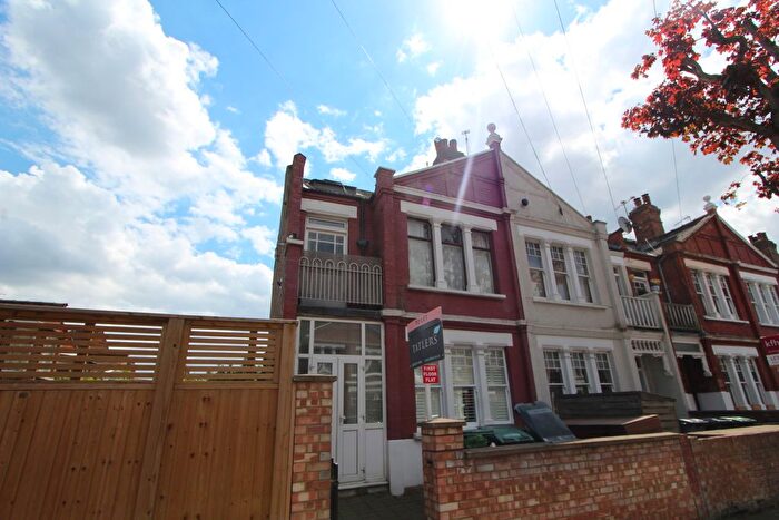 1 Bedroom Flat To Rent In Oakley Gardens, Hornsey, London, N8
