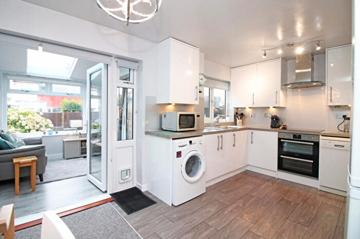 3 Bedroom Detached House For Sale In Kirton Place, Anchorsholme, Thornton-Cleveleys, FY5