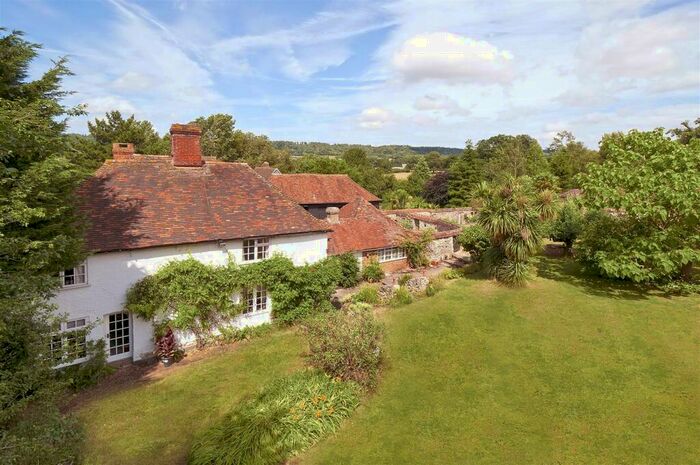 5 Bedroom Detached House For Sale In Elegant Residence - Semi-Rural Boxley, ME14