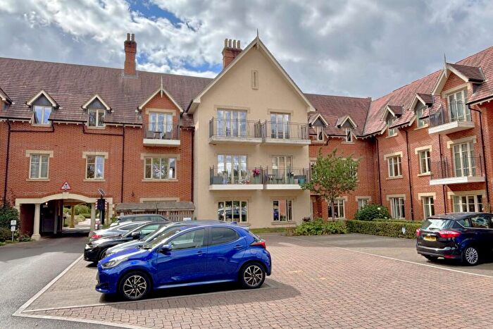 2 Bedroom Retirement Property For Sale In Garnier Drive, Bishopstoke, Eastleigh, SO50