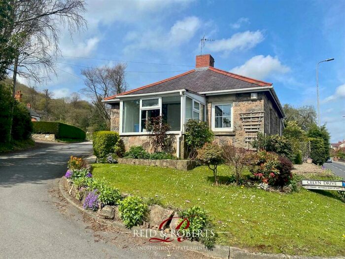 2 Bedroom Cottage For Sale In Celyn Drive, Caergwrle, LL12