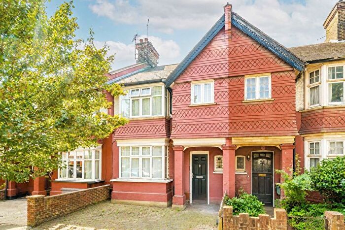 1 Bedroom Flat For Sale In Waldegrave Road, Ealing, W5