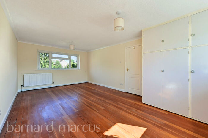 4 Bedroom Detached House To Rent In Barnett Wood Lane, Ashtead, KT21