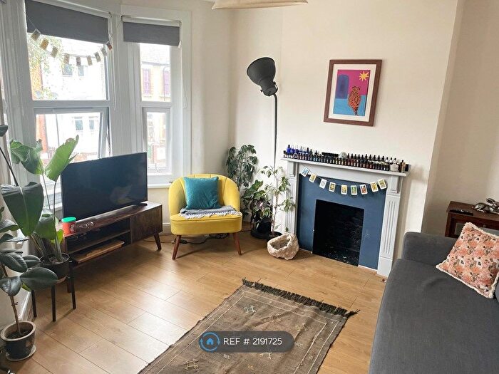 1 Bedroom Flat To Rent In Leyton, London, E10