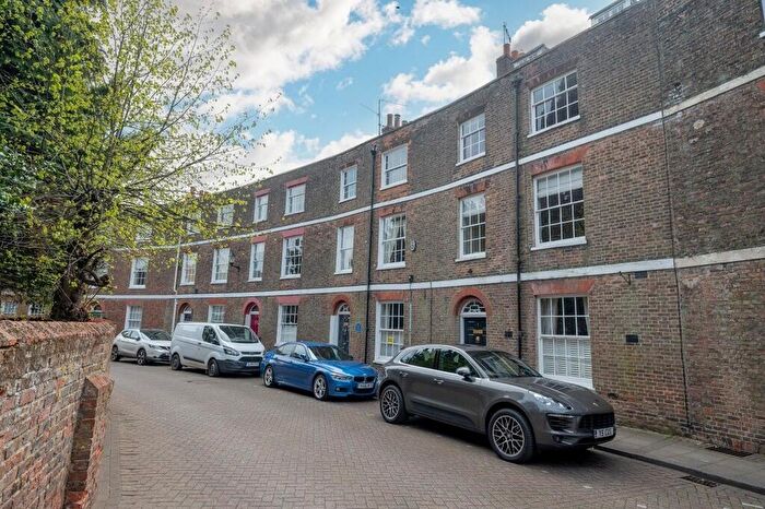 4 Bedroom Town House For Sale In The Crescent, Wisbech, PE13