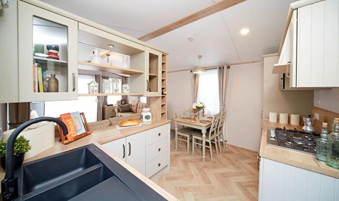 2 Bedroom Caravan For Sale In Preesall, Lancashire, FY6