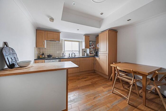 1 Bedroom Flat To Rent In St George's Drive, Pimlico, London, SW1V