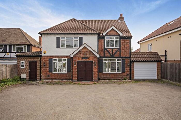 4 Bedroom Detached House To Rent In Ickenham, Uxbridge, UB10