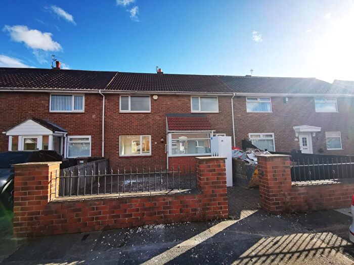 3 Bedroom Semi-Detached House To Rent In Shearwater Way, Longbenton, NE12
