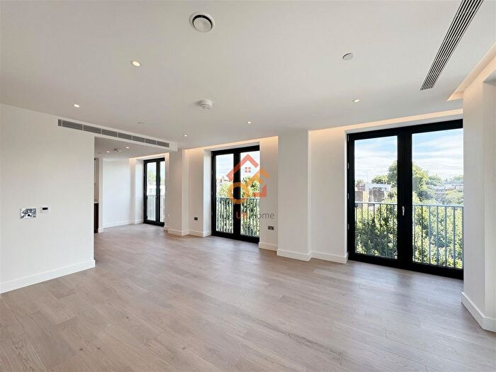 2 Bedroom Flat To Rent In Watermark House, Salutation Gardens, London, WC1X