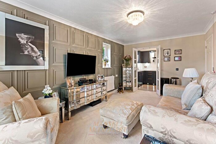 1 Bedroom Flat For Sale In St. James Court, St. James Road, East Grinstead., RH19