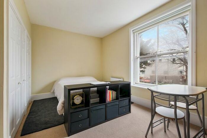 Studio To Rent In Eardley Crescent, Earls Court, SW5