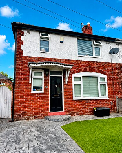 3 Bedroom Semi-Detached House To Rent In Overlinks Drive, Salford, M6