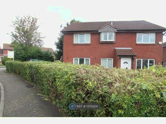 1 Bedroom Semi-Detached House To Rent In Tiptoe Close, Northampton, NN3