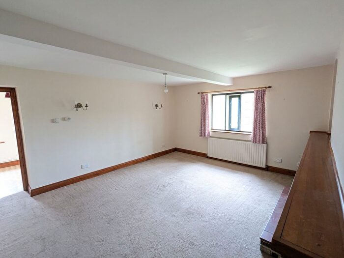 1 Bedroom Flat To Rent In Yeovil, BA22