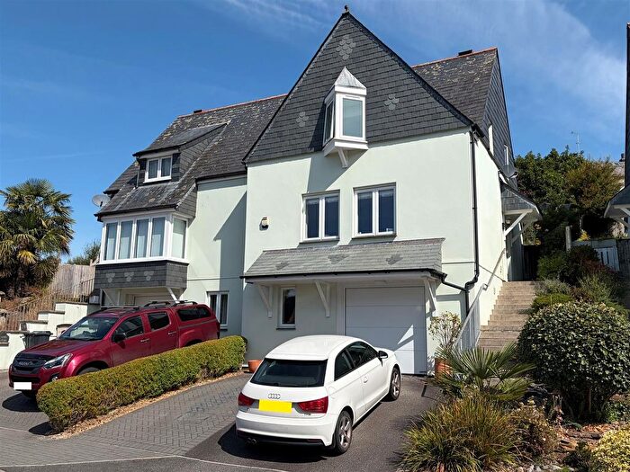 3 Bedroom Property For Sale In Grenville Meadows, Lostwithiel, PL22