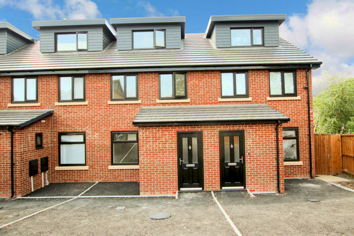 3 Bedroom Terraced House To Rent In Yew Tree Close, Bolton, BL1