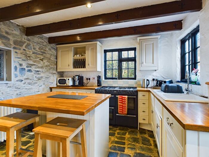 3 Bedroom End Of Terrace House For Sale In Bridge, Redruth, TR16